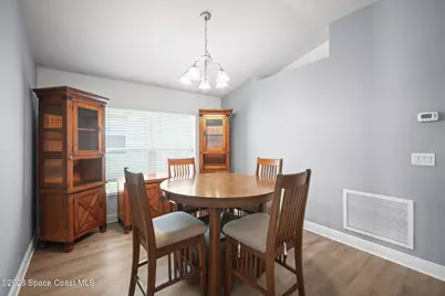 308 Briarcliff Circle, Sebastian, FL 32958 - Photo 11