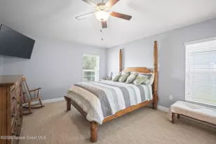 308 Briarcliff Cir, Sebastian, FL 32958 - Photo 13