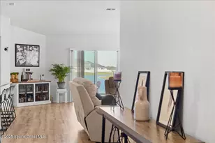 527 Glaspell Cir SE, Palm Bay, FL 32909 - Photo 9