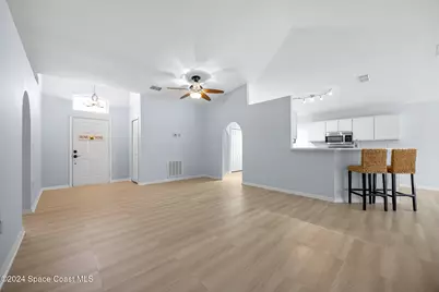 1515 Vista Lake Circle, Melbourne, FL 32904 - Photo 5