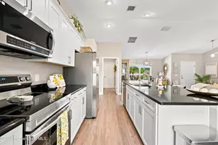 1224 Captiva Island Circle SW, Palm Bay, FL 32908 - Photo 11