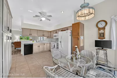 560 Greenleaf Lane, Titusville, FL 32780 - Photo 11