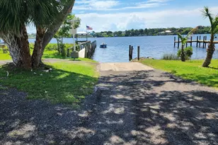 9581 Parker Dr, Micco, FL 32976 - Photo 7