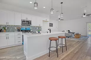 601 Yardley St SW, Palm Bay, FL 32908 - Photo 15