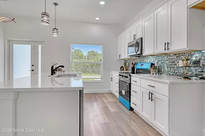 601 Yardley Street SW, Palm Bay, FL 32908 - Photo 13