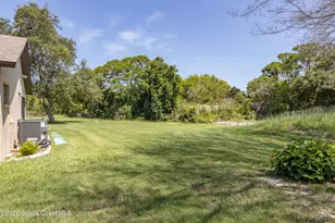 367 Cypress Point Dr, Melbourne, FL 32940 - Photo 23
