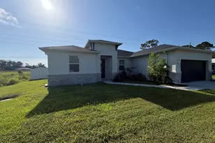 1326 Seeley Cir NW, Palm Bay, FL 32907 - Photo 1