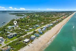 7866 Casuarina Dr, Melbourne Beach, FL 32951 - Photo 9