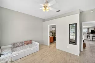 956 Lyon St, Lake Wales, FL 33853 - Photo 9