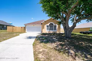 956 Lyon St, Lake Wales, FL 33853 - Photo 1