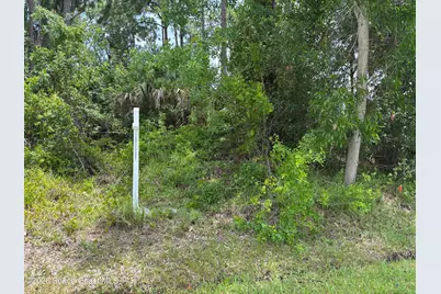 2086 SW Kimberly Avenue SW, Port Saint Lucie, FL 34953 - Photo 3
