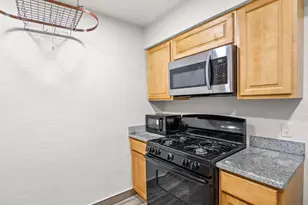 979 Alexia St, Melbourne, FL 32935 - Photo 9