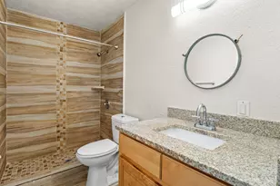 979 Alexia St, Melbourne, FL 32935 - Photo 13