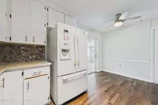 7232 Omega Ct, Zephyrhills, FL 33541 - Photo 31