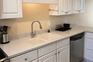 190 Paradise Blvd, Melbourne, FL 32903 - Photo 9