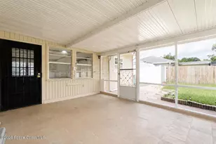 2882 Pembroke Rd, Melbourne, FL 32935 - Photo 21