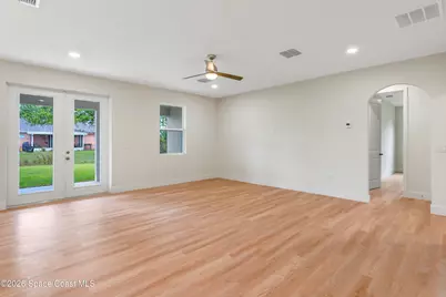 1041 Wesberry Street SE, Palm Bay, FL 32909 - Photo 7