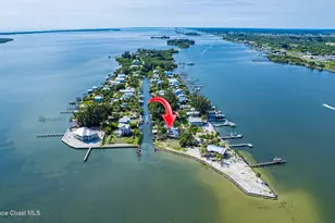 53 Vip Is, Grant-Valkaria, FL 32949 - Photo 3