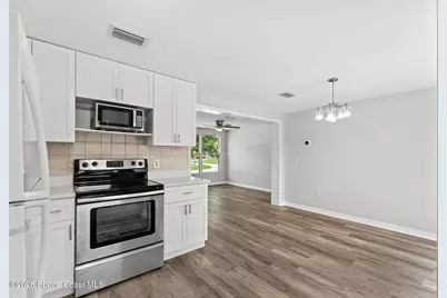 403 Tillman Avenue SW, Palm Bay, FL 32908 - Photo 13