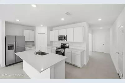 1652 Ellsworth Circle SW, Palm Bay, FL 32908 - Photo 3