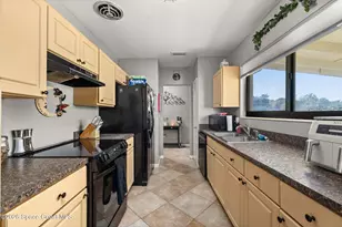 932 Glenmore Cir, Melbourne, FL 32901 - Photo 13