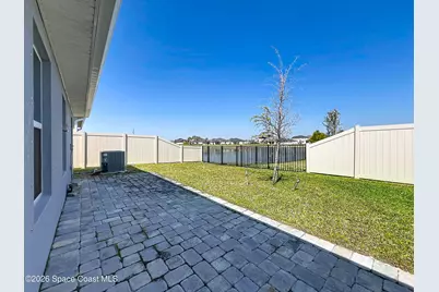 1021 Canfield Circle SE, Palm Bay, FL 32909 - Photo 17