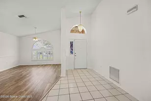 2479 Coral Ridge Cir, Melbourne, FL 32935 - Photo 3