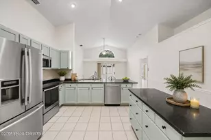 2479 Coral Ridge Cir, Melbourne, FL 32935 - Photo 13