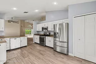 1151 Ballyshannon Pkwy, Orlando, FL 32828 - Photo 13