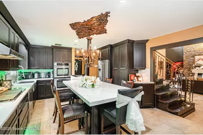 562 Lake Ashley Circle, Melbourne, FL 32904 - Photo 9