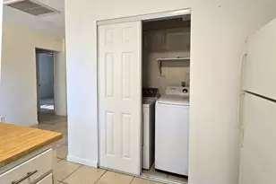 1537 Mango Tree Dr, Edgewater, FL 32132 - Photo 9