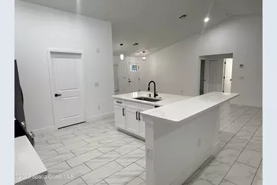 1013 Hammacher Avenue SW, Palm Bay, FL 32908 - Photo 9