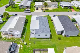 859 Laurel Cir, Barefoot Bay, FL 32976 - Photo 33