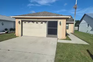 3973 Bayberry Dr, Melbourne, FL 32901 - Photo 3