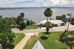 2811 N Indian River Dr, Cocoa, FL 32922 - Photo 35