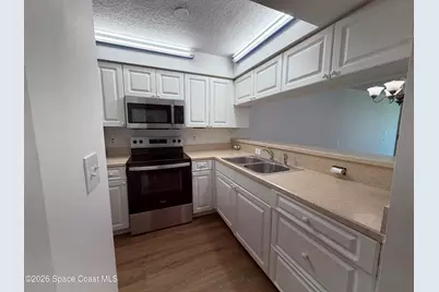 1420 Huntington Lane #2202, Rockledge, FL 32955 - Photo 3