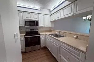 1420 Huntington Ln, Rockledge, FL 32955 - Photo 3