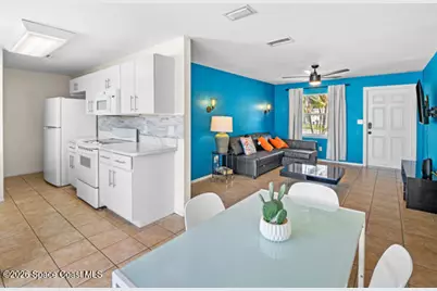 121 Franklyn Ave Avenue #East, Indialantic, FL 32903 - Photo 5