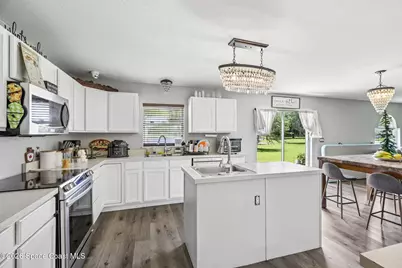 1609 Las Palmos Drive SW, Palm Bay, FL 32908 - Photo 15