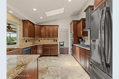 820 Kerry Downs Circle, Melbourne, FL 32940 - Photo 11