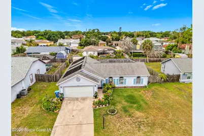 985 Canton Street NW, Palm Bay, FL 32907 - Photo 1