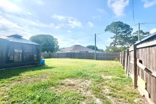 617 Thuringer St NW, Palm Bay, FL 32907 - Photo 29