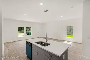 15 Travis St, Cocoa, FL 32922 - Photo 9