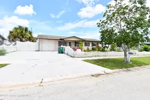 2204 Cheryl Ct, Melbourne, FL 32935 - Photo 3