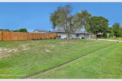 850 Haftez Street NE, Palm Bay, FL 32907 - Photo 3