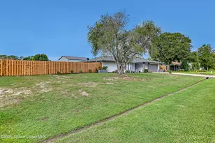 850 Haftez St NE, Palm Bay, FL 32907 - Photo 3