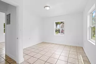 87 NW Irwin Ave, West Melbourne, FL 32904 - Photo 13