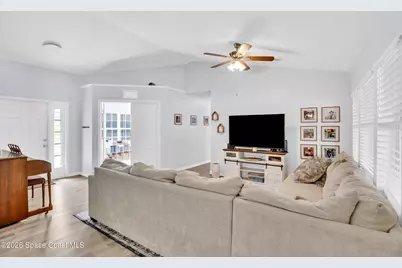 586 Sea Fury Avenue SW, Palm Bay, FL 32908 - Photo 9
