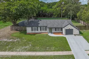 1481 Mariposa Dr NE, Palm Bay, FL 32905 - Photo 3
