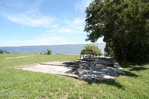 2910 Riverview Dr, Melbourne, FL 32901 - Photo 23